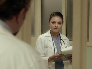 Mila kunis a angriest férfi -ban brooklyn film