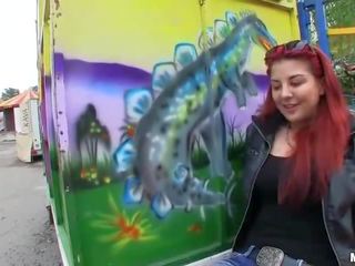 Sophia mežonīga fucked uz the amusement parks
