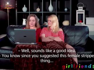 Pacar menakjubkan babes lesbian kursi sofa xxx film