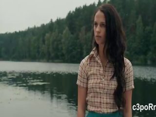 Alicia vikander pārāks aina