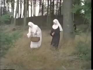 Amusement avec religieuses: gratuit amusement tube sexe film vid 54