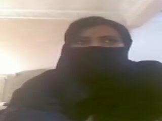 Musulman mademoiselle arată mare balcoane, gratis public nuditate sex video