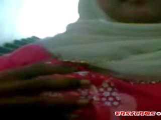 Hijab pinky banged by bf