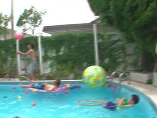 Summerparty Endet in Orgie with Friends, x rated video 1f