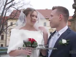 Hunt4k. красива булка получава прецака за пари в брой в преден на тя groom порно vids