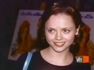 Christina~ricci10122003-beercaps