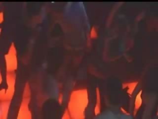 Dos rusa muñeca en disco noche discoteca