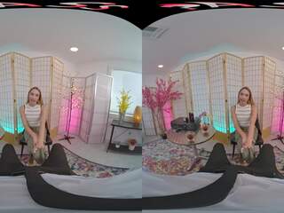 Naughty blonde Khloe Kapri spreads wide lead for an intense hardcore action in Virtual Reality