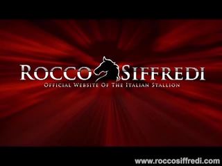 Rocco siffredi: eccentrico bruna prende sbattuto da un nero stallone