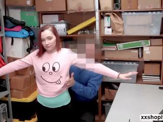 Shoplifter april reid fucks frants līdz maksāt viņai nozagtas rotaslietas