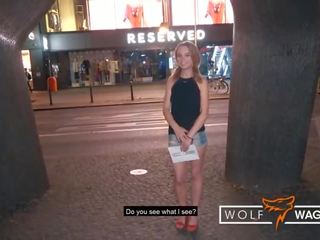 Süß mädchen lilie strahl schlug von fremder! wolf wagner wolfwagner.love sex videos