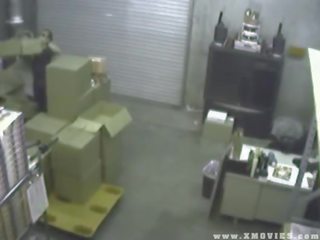 Security kamera catches babae pakikipagtalik kanya employee