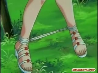 Anime muda wanita mendapat squeezed beliau payu dara dan keras mencucuk