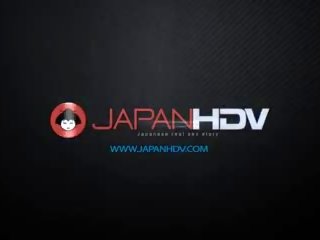 Japonez servitoare rei kitajima a fost prins masturband-se la