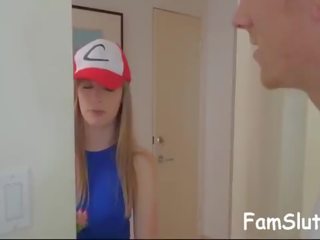 Nerdy Step Sis Blows Brother For POKEMON GO | Famslut.com