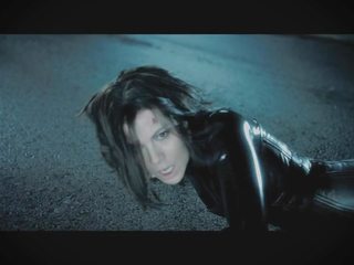 Epic mengedit - kate beckinsale inviting semua 4 underworld video