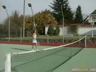 Edasi a tennis kohus